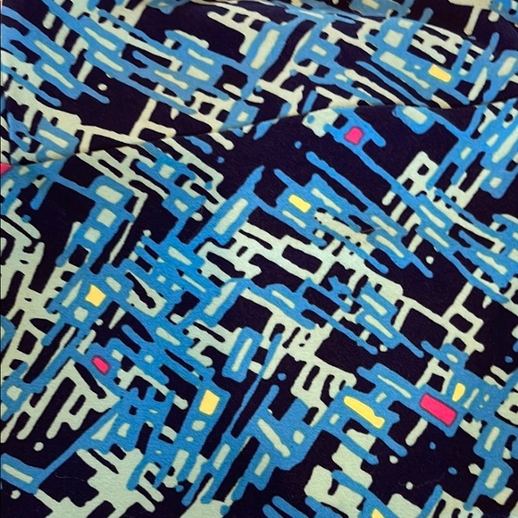 Variety of Blue Vibrant Patterned Women’s TC LuLaRoe Leggings - Picture 5 of 7